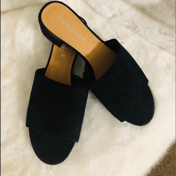 Shoes - Picture 2 of 4